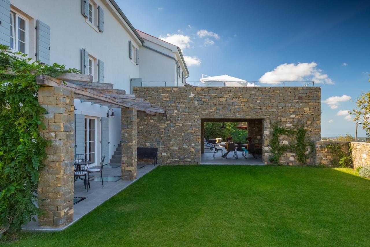 Exceptional 5 Star With Breathtaking Views, Sauna And Fitness *