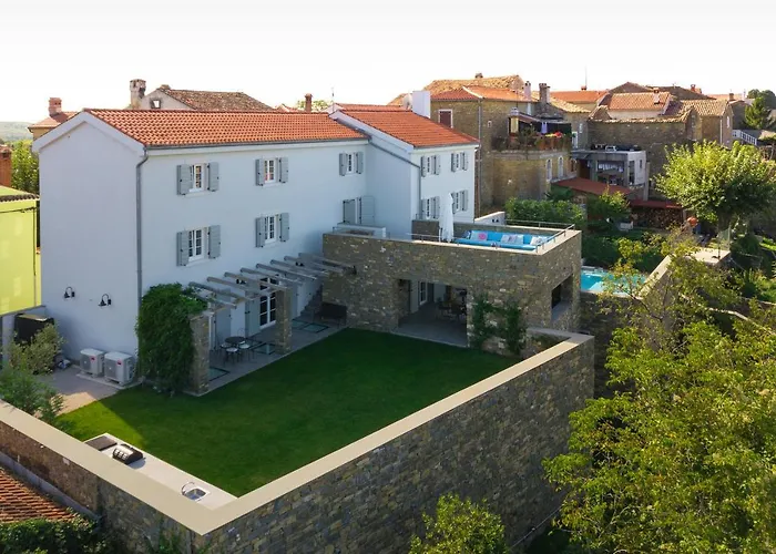Exceptional 5 Star Villa With Breathtaking Views, Sauna And Fitness Studio